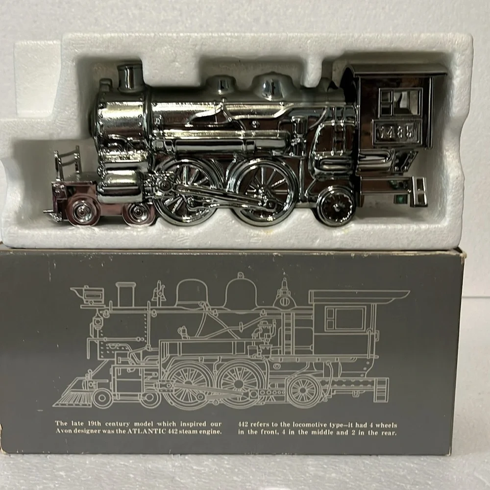 Vintage MIP Avon The Atlantic 4-4-2 Deep Woods After Shave.